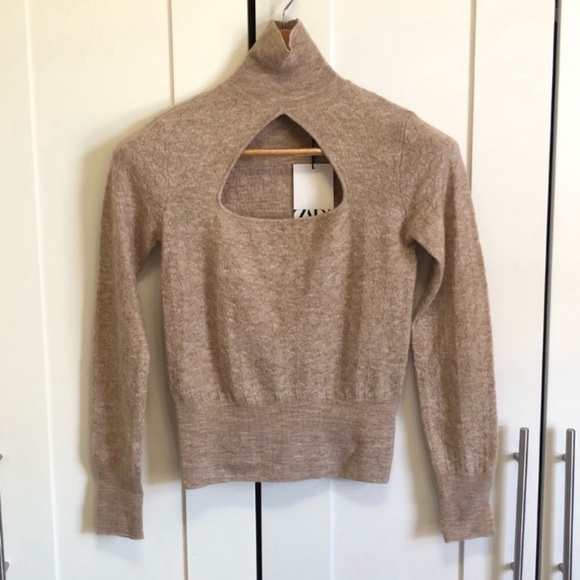 ZARA Beige Turtleneck Keyhole Long-sleeve Wool Blend Sweater - Picture 1 of 12